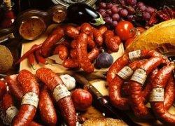 Украинцы стали меньше потреблять колбасы